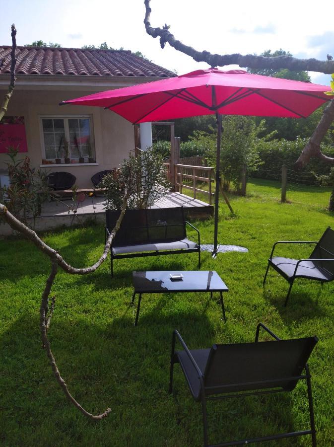 Chambre d'Hôtes Les Macarons de Tata Sainte-Eulalie  Extérieur photo